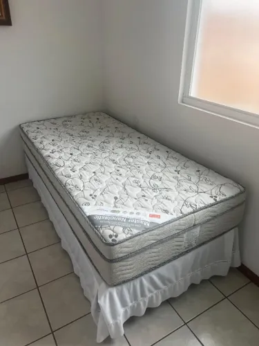 Cama de solteiro Ortobom Master Nanolastic - praticamente nova