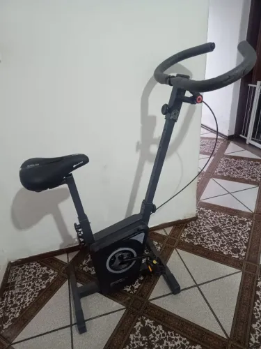 Bicicleta ergométrica Vertical Exercício Residencial Dreams Fitness EX 450