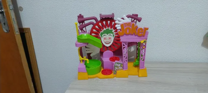 Imaginext - Fábrica de Risadas do Coringa (Batman) - Faz Sons