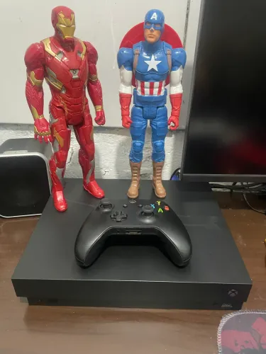 Xbox one x 1tera sem detalhes vendo ou troco ler a descrição