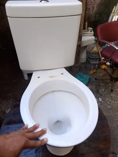 Vendo vaso sanitário semi novo
