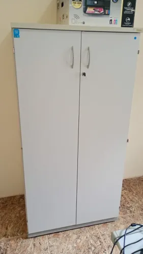 Armário escritório com 2 portas