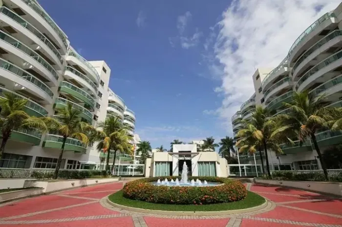 PRADISO (Frente DownTown) Suíte tipo Flat em Residencial c/Serviços e Balsa