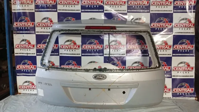tampa porta malas ford fiesta 2004 2012 prata
