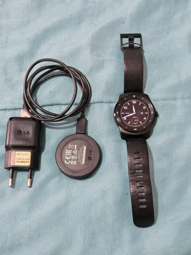 Relógio smart watch LG w110