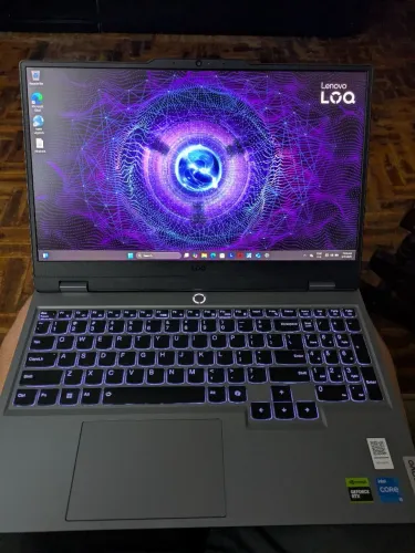 Notebook gamer Lenovo LOQ (15,6") - RTX 4060 - estado impecável