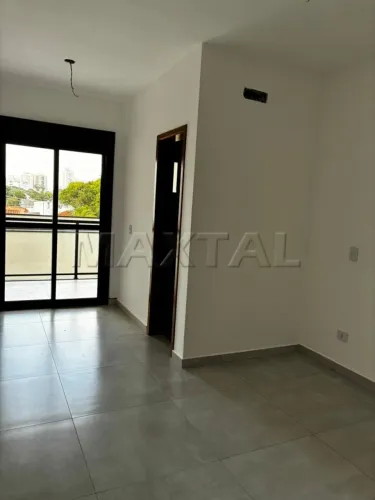 Residência Térrea em Condomínio Fechado em Santana | 3 Vagas + Depósito | 146m² Totais