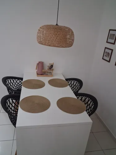 Mesa branca em MDF