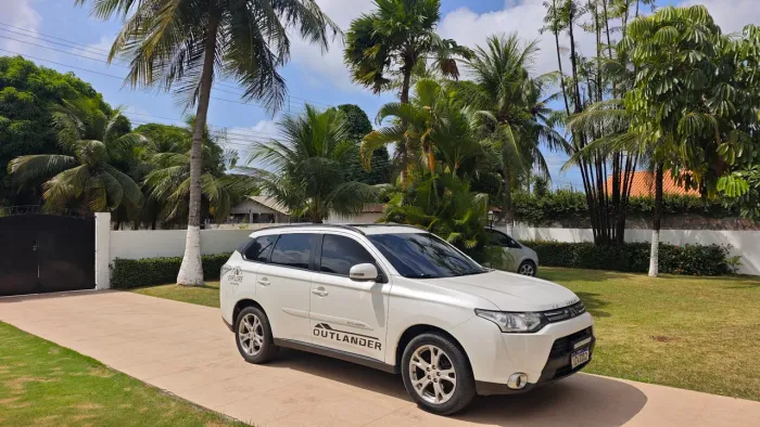 Mitsubishi Outlander 2.0 16V 160cv Aut. 2015