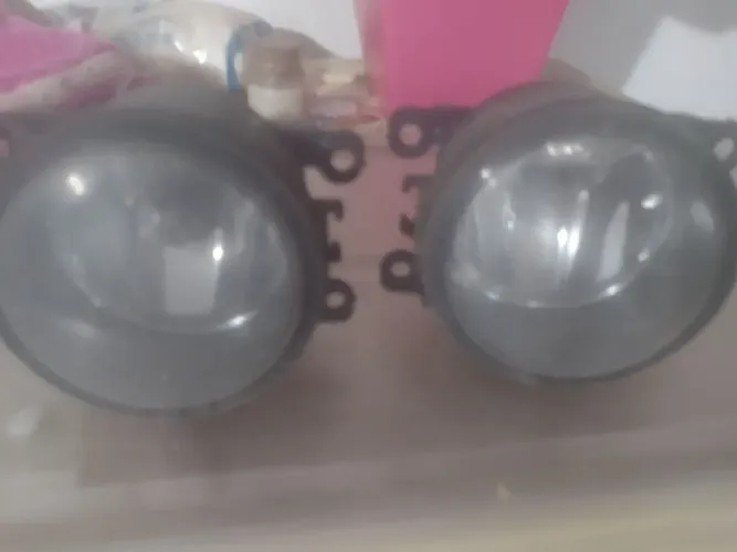 Par Farol de milha peugeot 307 2.0 ( retirar)