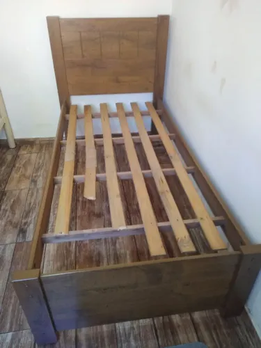 Cama de solteiro madeira