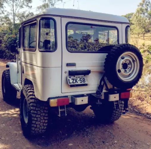 Toyota Band.Jipe Cap.de Aço Chas. Curto Diesel 1993
