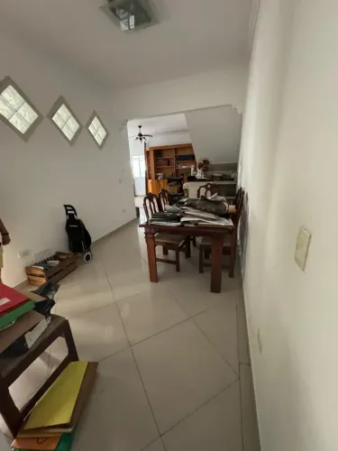 OPORTUNIDADE: SOBREPOSTA LINDA E AMPLA COM ÁREA GOURMET EM SANTOS / SP