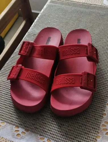 Vendo sandália Melissa original, usada apenas 1 vez