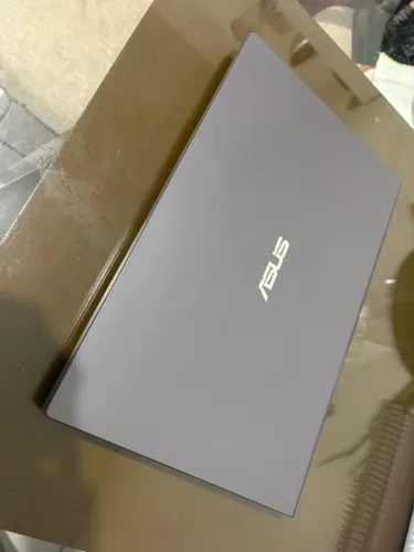     Oportunidade! ASUS VivoBook i3 | SSD 256GB | R$ 1.200