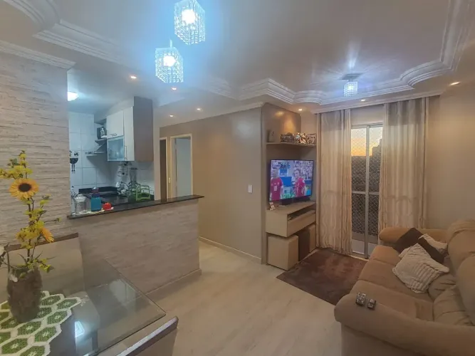 Apartamento em Itaquera com sacada e vaga