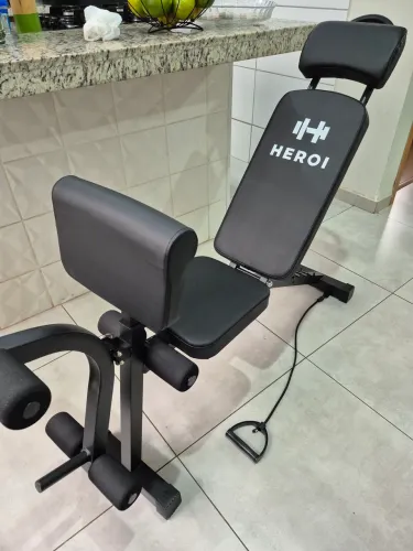 CADEIRA DE TREINO NOVA, SEM USO