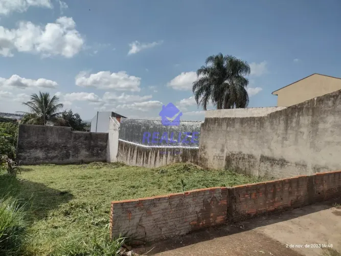 Terreno padrão à Venda, Chácara dos Pinheiros , Botucatu, SP