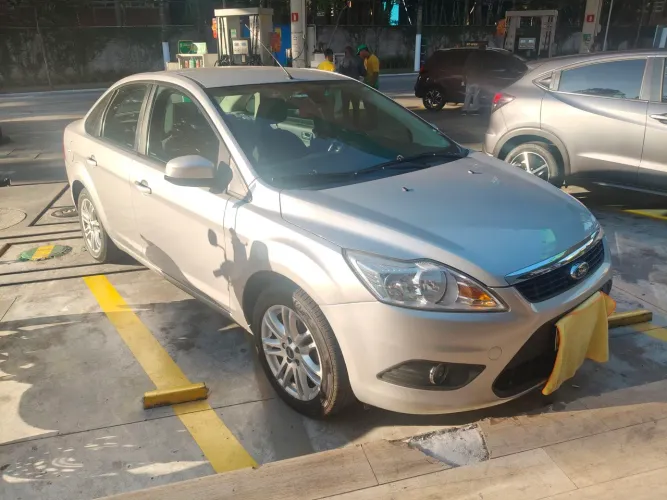 Ford Focus Sedan 2.0 16v/2.0 16V Flex 4P 2013