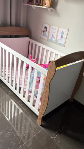 Berço + armário infantil 