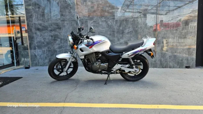 CB 500