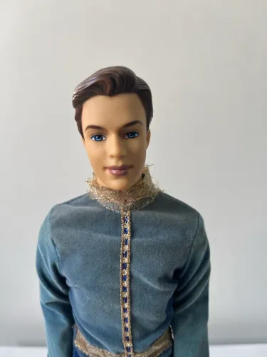 Boneco Ken príncipe Antônio