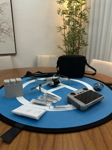 DJI Mini 3 Fly More Combo completo + heliponto