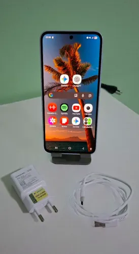Samsung Galaxy A35 5G 128GB Branco - Impecável (Na Trindade)