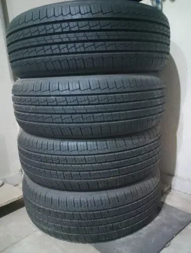 4 PNEUS NOVOS 215/55 R18