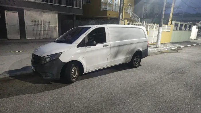 Mercedes-Benz Vito 111 CDI Furgão 1.6 TB Diesel 4P MEC 2016