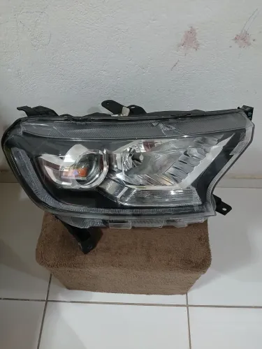 Farol dianteiro lado: direito-RH aplicação: Ford Ranger 2017,2018,2019,2020,2021e 2022