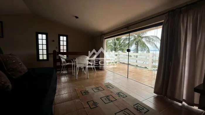 Casa frente mar à venda em condomínio fechado com 3 dormitórios e vista para o mar São Se