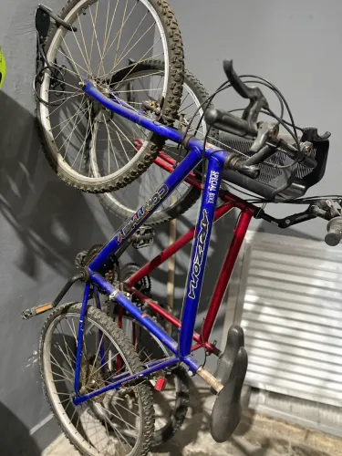Bicicleta azul aro 26