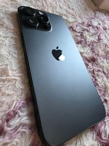 iPhone 15 pro 256gb