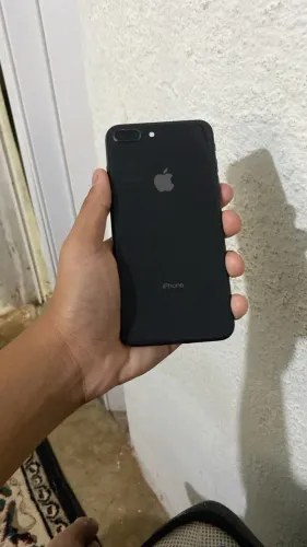iPhone 8 Plus 