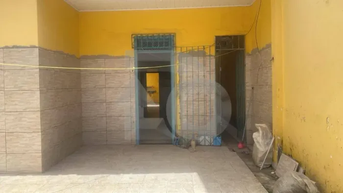 Casa Para Venda no Olaria com 2 Quartos, 1 Suíte e 2 Vagas