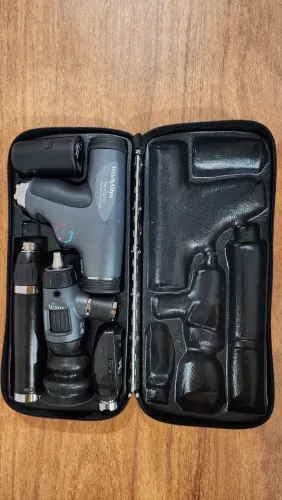 Oftalmoscópio PanOptic, otoscopio<br><br>Otoscópio MacroView