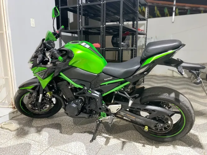 Z900