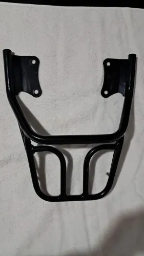 Vendo bagageiro moto Factor para baú. 