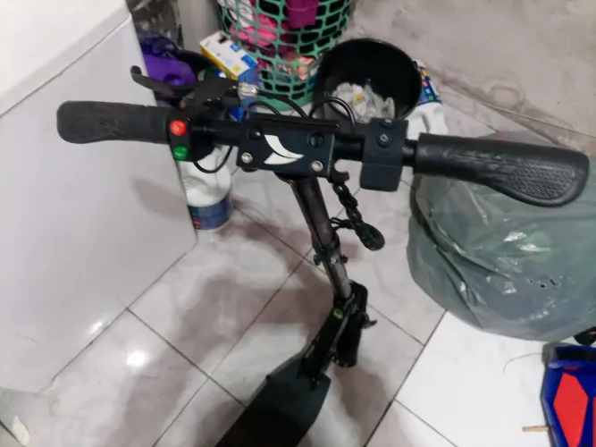 Patinete elétrico átrio funcionando ( entrego)
