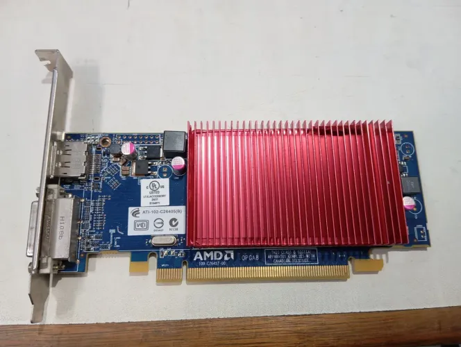 Placa de vídeo AMD HD 6450