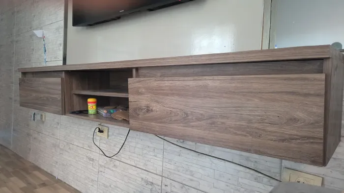 Vendo rack suspenso 1,80x30 +painel para tv até 43 polegadas. 1,80x1,15