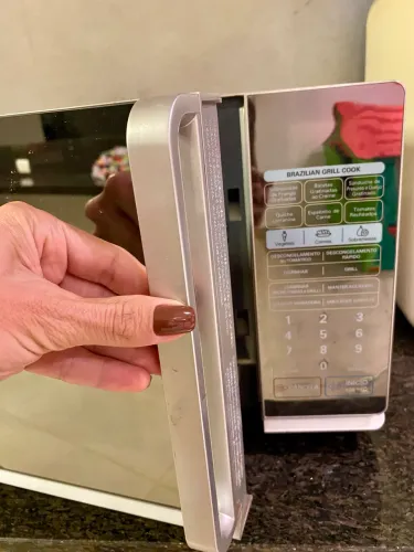 MICRO-ONDAS LG 30L COM GRILL