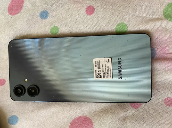 Celular à venda