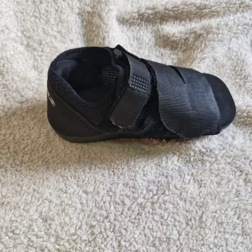 Sapato salvapé bilateral
