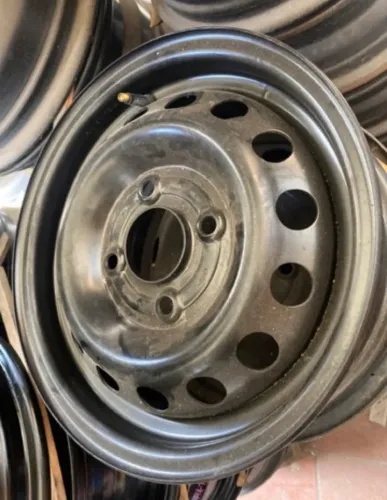 Roda Ford aro 13 mais pneu para estepe meia vida