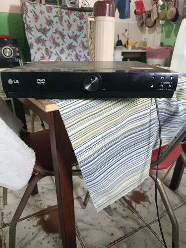 Aparelho home theater com defeito 
