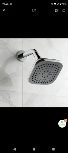 Chuveiro de plástico UBS com bivis de silicone.