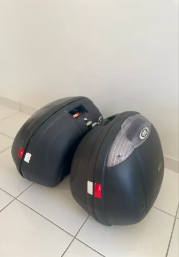Baú Givi 45 Litros 2 Capacetes