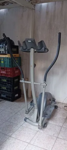 Elíptico Athletic Advanced 380e - Suporta até 150kg (Reforçado)
